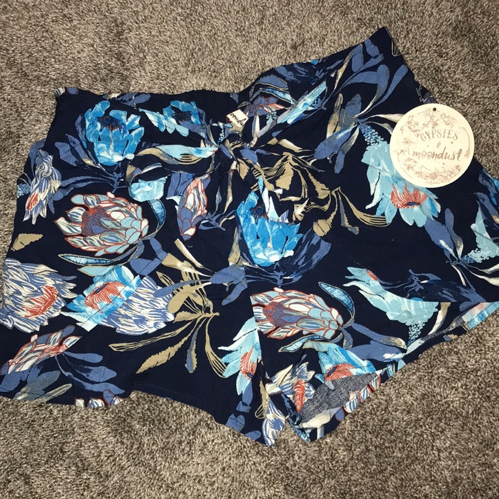 Gypsies and Moondust floral soft shorts NWT